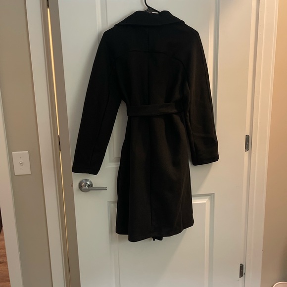 Elegant Black Women's Coat - Picture 2 of 3